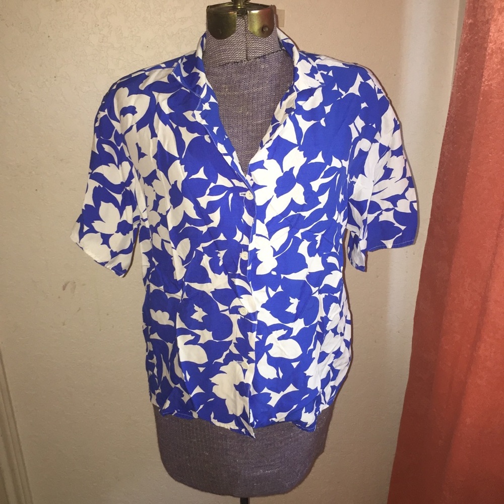 Vintage white and blue floral button up sz 12